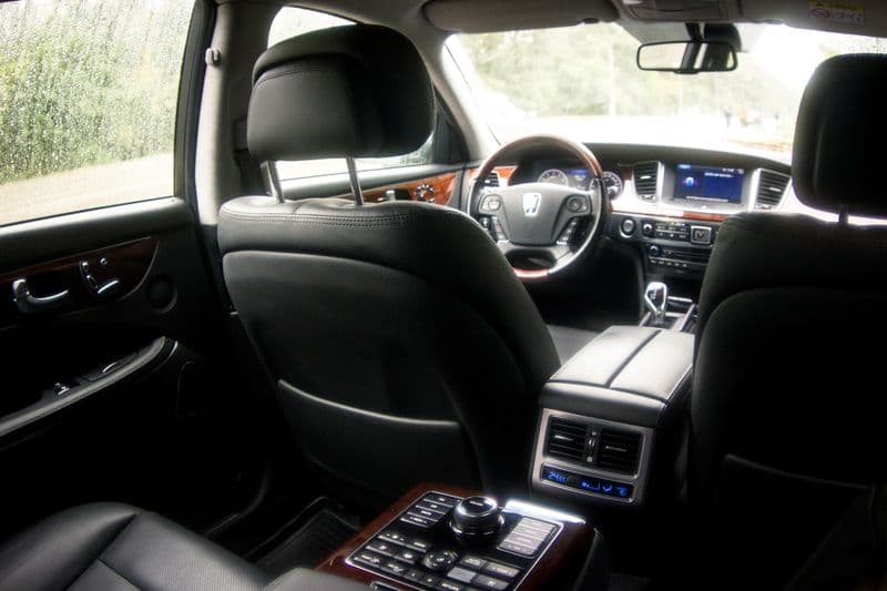 Тест-драйв Hyundai Equus: доступная состоятельность