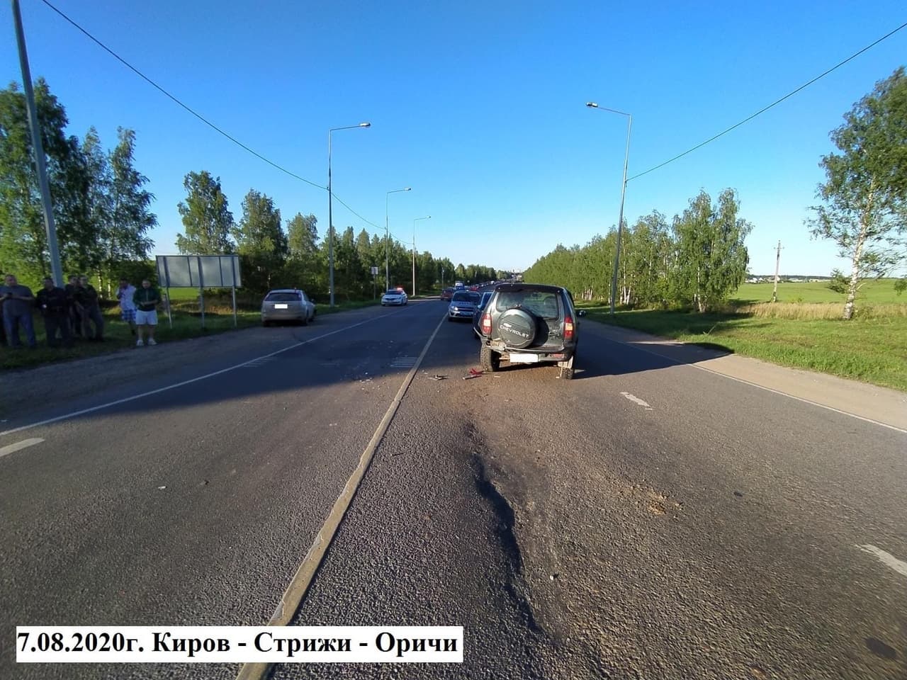 В Кировской области столкнулись 4 легковушки: есть пострадавшие