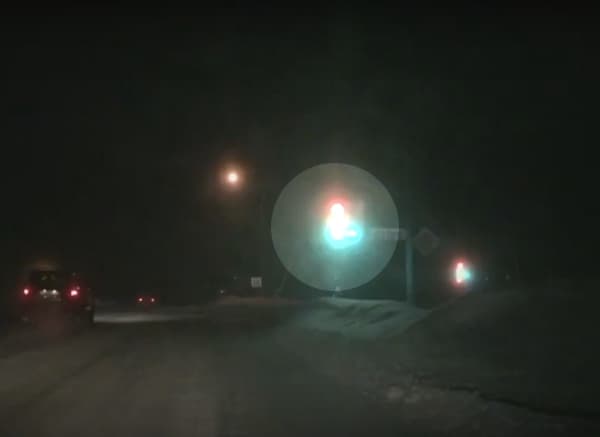 Не выдержали морозов. Кировские светофоры «засветились» на Первом канале