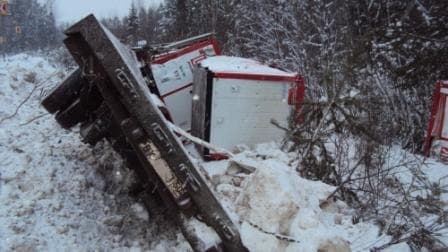 Две фуры столкнулись возле Мурашей