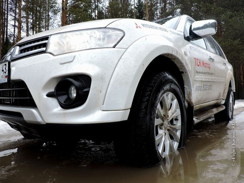 Тест-драйв Mitsubishi Pajero sport: пора записывать телефоны трактористов