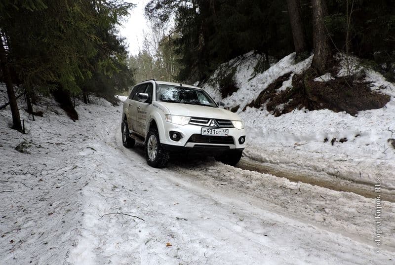 Тест-драйв Mitsubishi Pajero sport: пора записывать телефоны трактористов