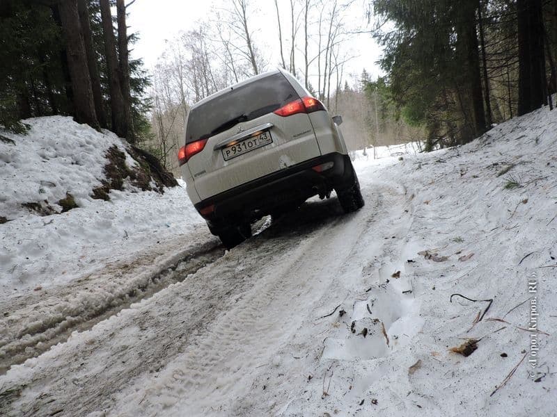 Тест-драйв Mitsubishi Pajero sport: пора записывать телефоны трактористов