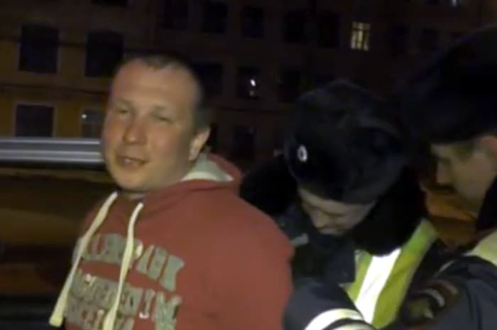 Пьяный водитель BМW пытался скрыться с места ДТП и выдать за себя прохожего