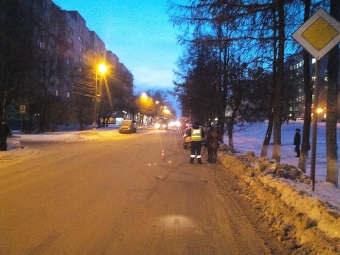 Пенсионерка оказалась под колесами BMW из-за своей беспечности