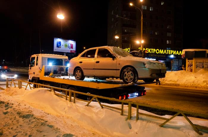 Глава администрации города накажет подрядчика за ужасную уборку Кирова