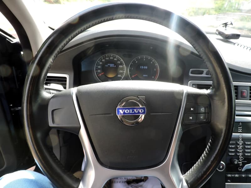 Тест-драйв Volvo XC70: 80000 км семейного счастья