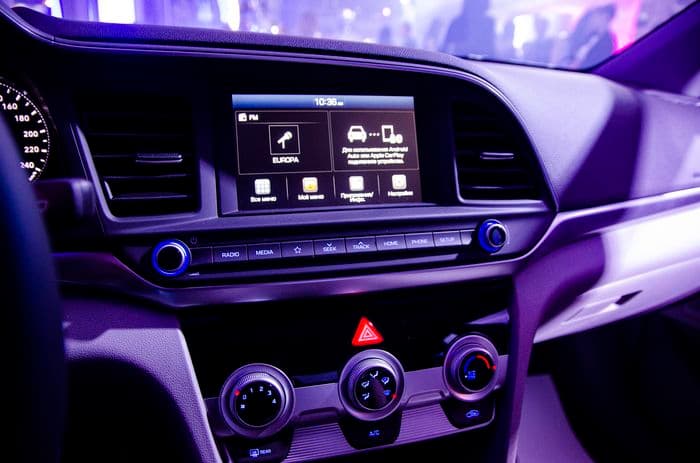 В Кирове прошла презентация обновленного автомобиля Hyundai Elantra