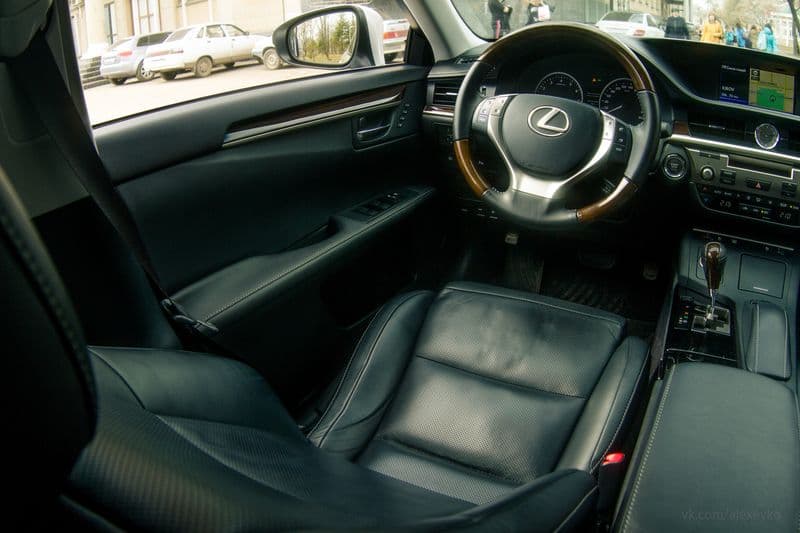 Тест-драйв Lexus ES250: Фен шуй не до мелочей