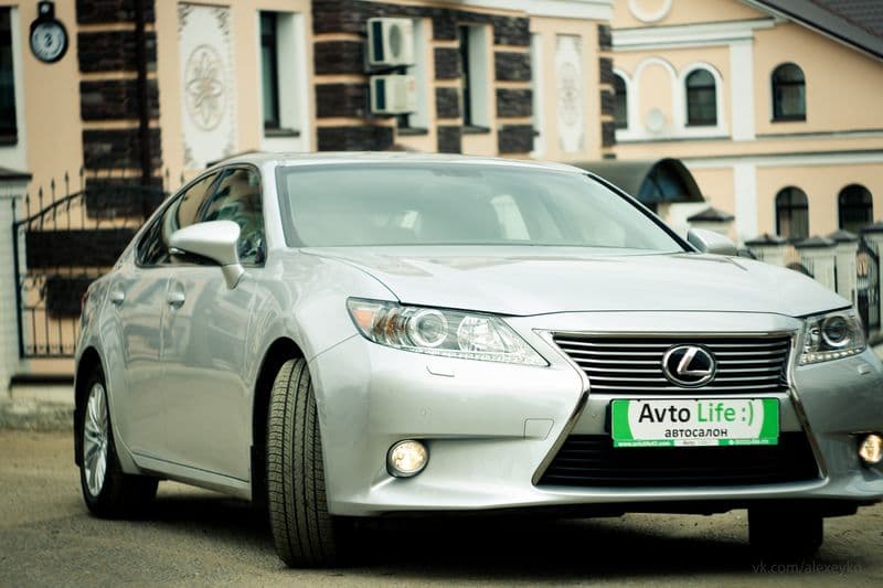 Тест-драйв Lexus ES250: Фен шуй не до мелочей