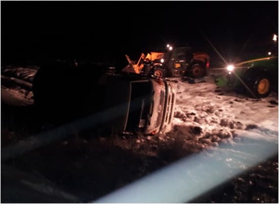 В Вятскополянском районе молоковоз вылетел в кювет