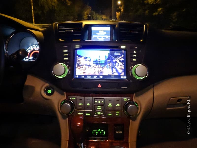 Тест-драйв Toyota Highlander: американец для русских