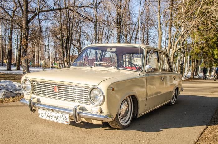 Живая история в оригинале: тест-драйв «копейки»