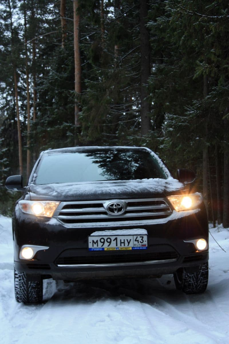 Тест-драйв Toyota Highlander: золотая середина