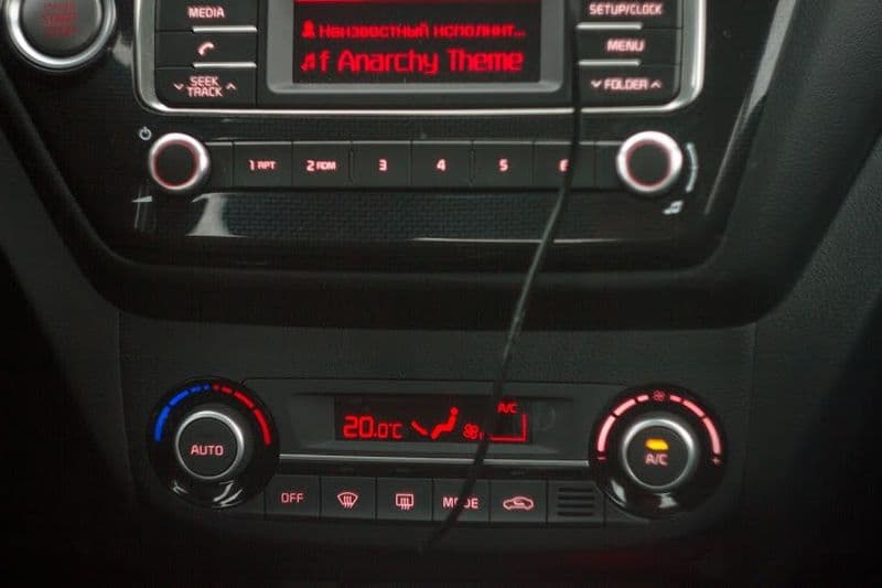 Тест-драйв Kia Rio: в гражданском теле спортивный дух