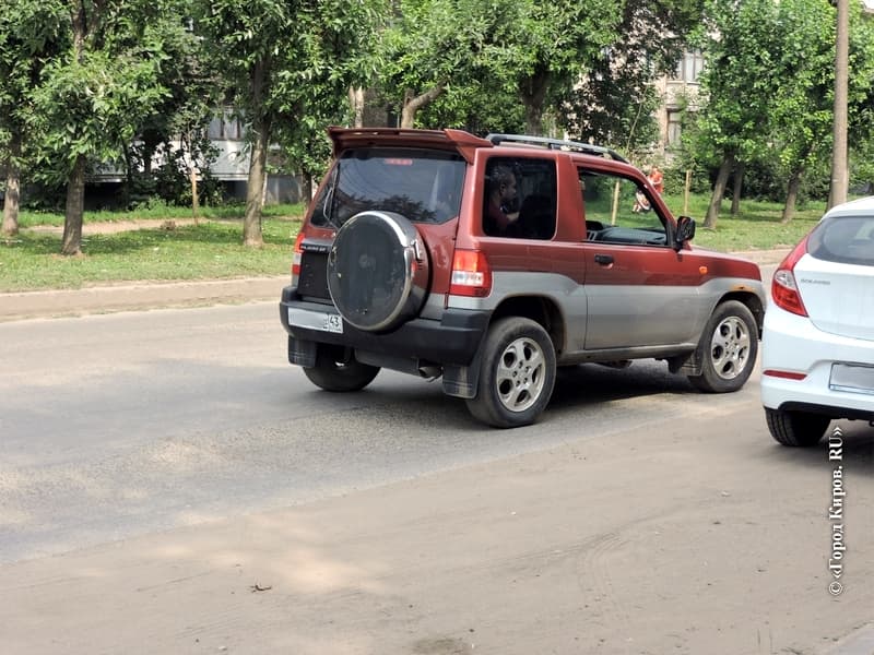 Разбитые дороги в Кирове: что изменилось с весны