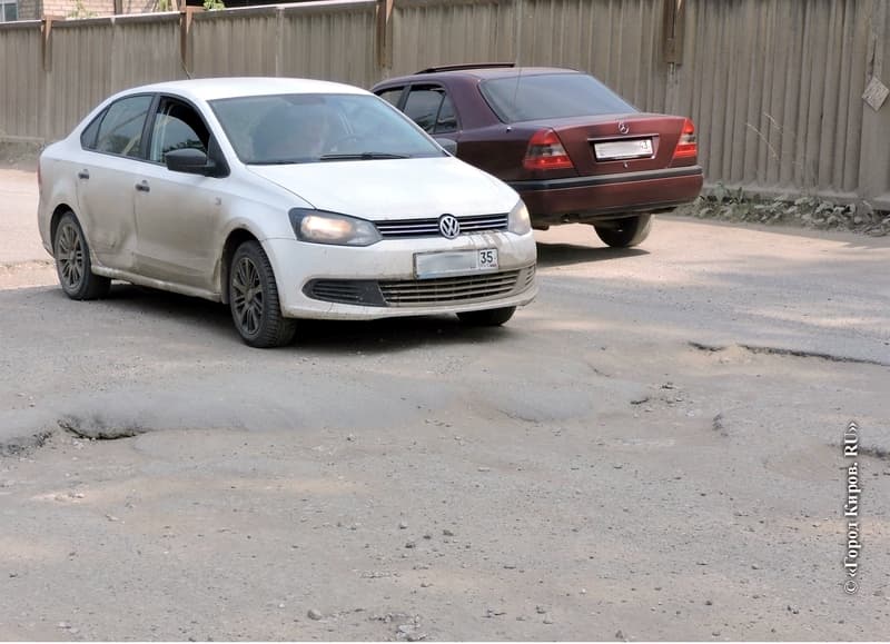 Разбитые дороги в Кирове: что изменилось с весны