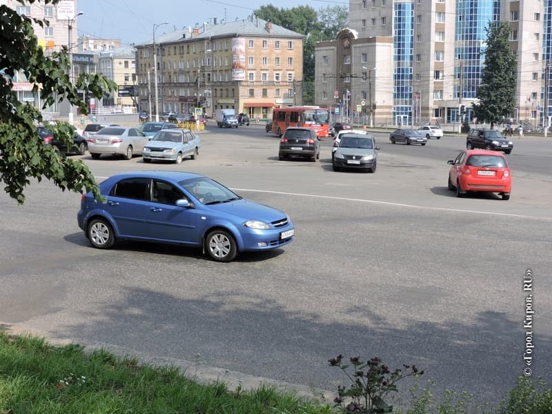 Разбитые дороги в Кирове: что изменилось с весны