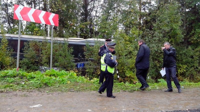 Туристический автобус из Кирова столкнулся с фурой в Нижегородской области