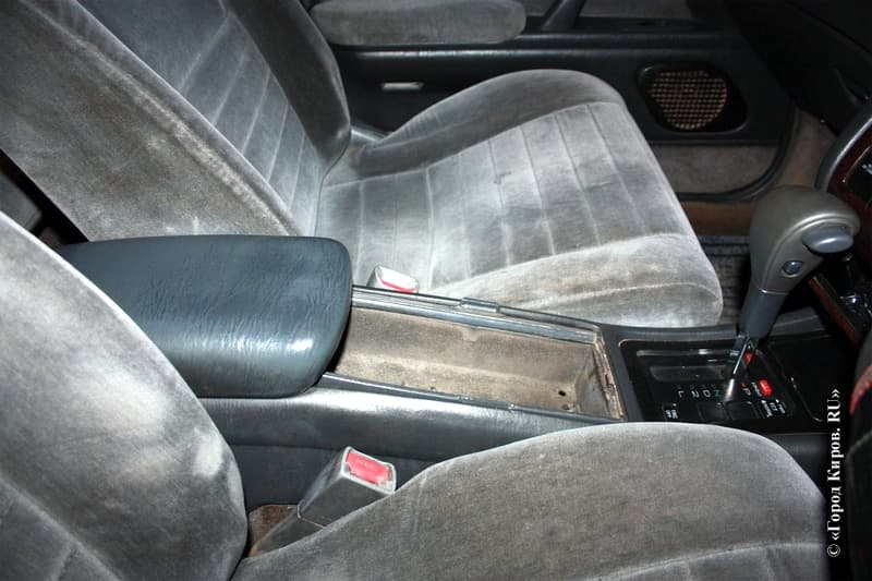 Тест-драйв Toyota Crown: корона для бедняка