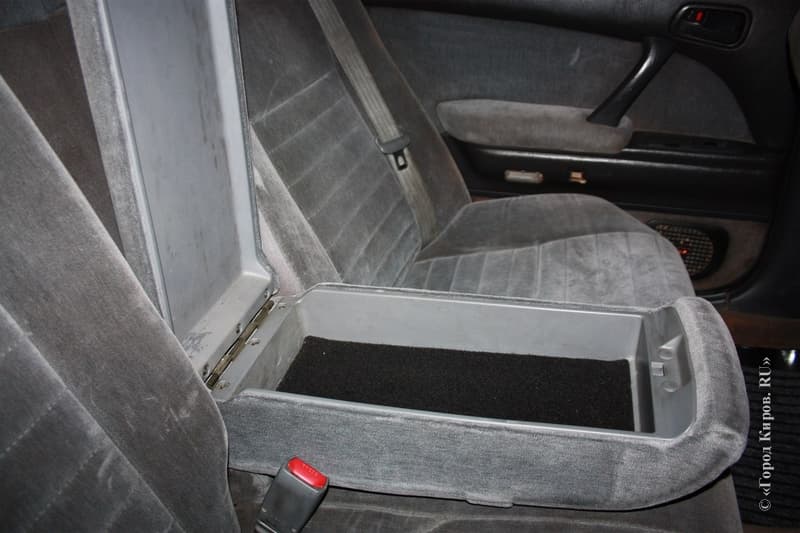 Тест-драйв Toyota Crown: корона для бедняка