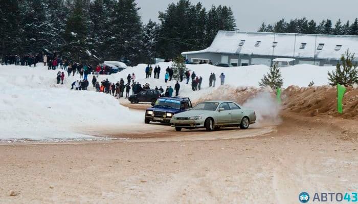 Понеслась: Дрифт признан официальным спортом в России