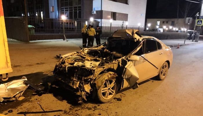 «Залетел под машину аварийной службы»: в Кирове произошло ДТП с летальным исходом