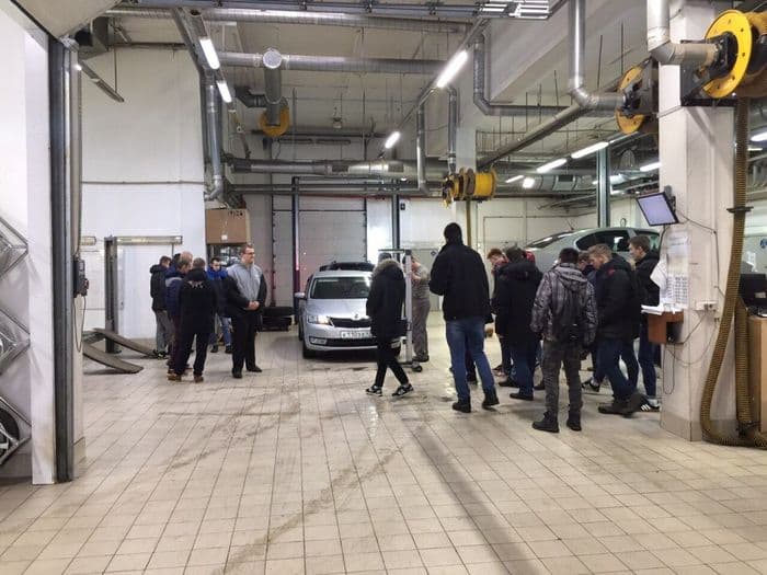 Сначала на экскурсию в ŠKODA – потом на работу