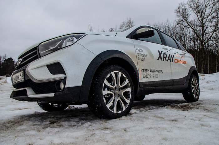 LADA XRAY CROSS: 215 мм счастья - это к нему