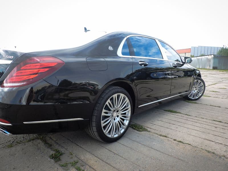 Тест-драйв Mercedes-Maybach S600. Автомобиль для серьезных людей