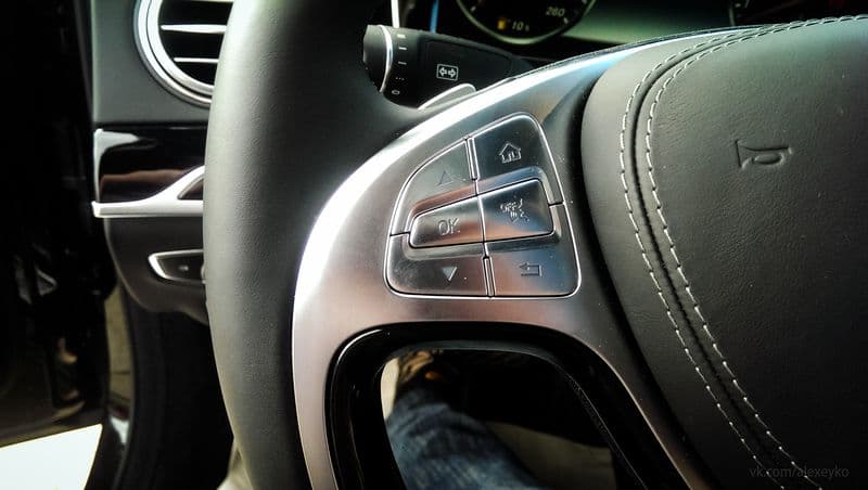 Тест-драйв Mercedes-Maybach S600. Автомобиль для серьезных людей