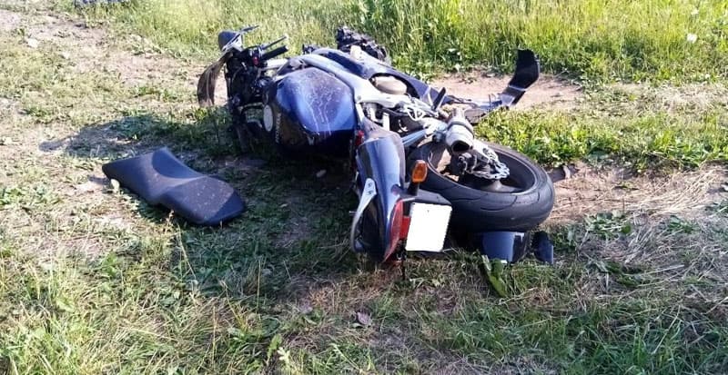 В Кировской области на трассе произошло ДТП с мотоциклом: есть пострадавший