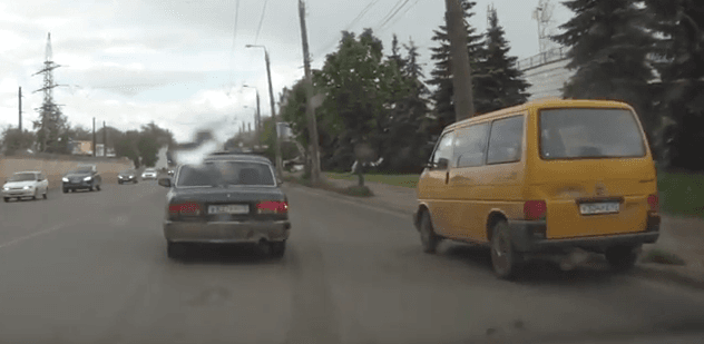 Одно неудачное перестроение и.... ДТП