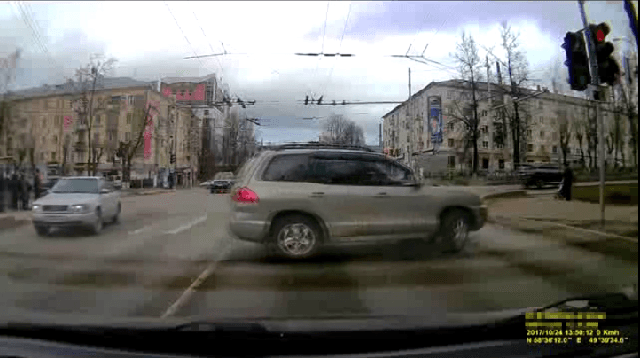 Находчивость или как не стоять с левым поворотом?