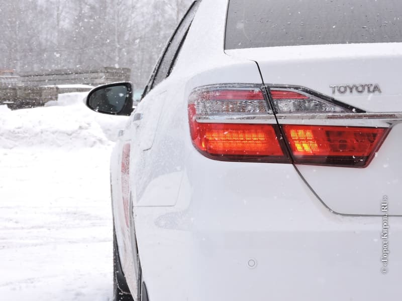 Тест-драйв Toyota Camry: Жаль, что я еще так молод...