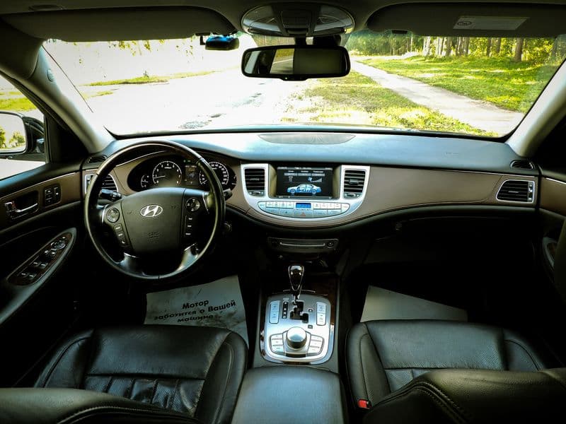 Тест-драйв Hyundai Genesis: премиум не стареет