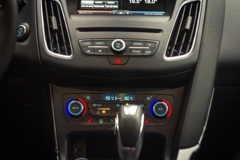 Тест-драйв Ford Focus 3: машина, которую нельзя давать подросткам