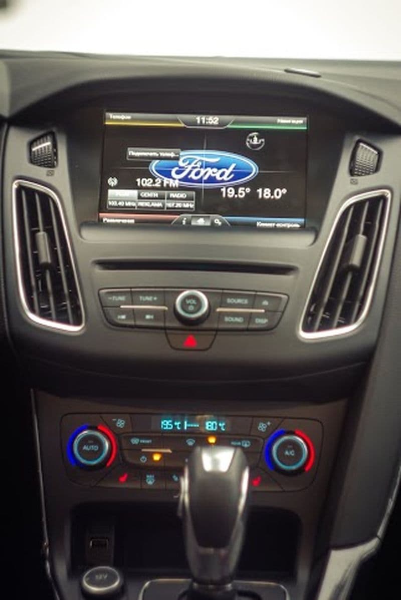 Тест-драйв Ford Focus 3: машина, которую нельзя давать подросткам