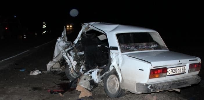 Смертельная авария в Советском районе: "семерка" столкнулась с большегрузом