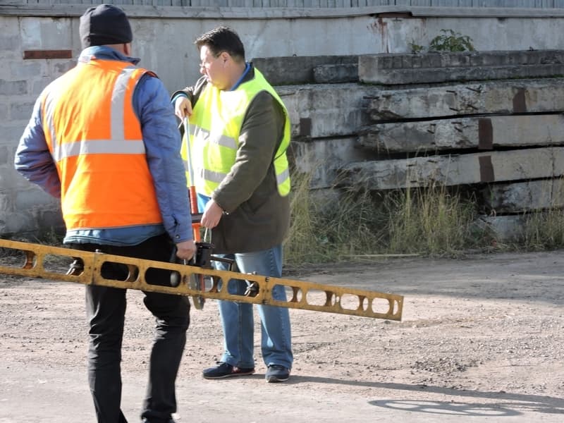 Ремонт дорог в Коминтерне: сегодня сдали пятую по счету улицу