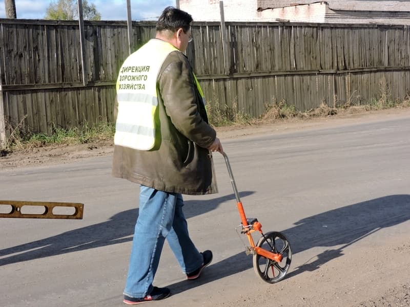 Ремонт дорог в Коминтерне: сегодня сдали пятую по счету улицу