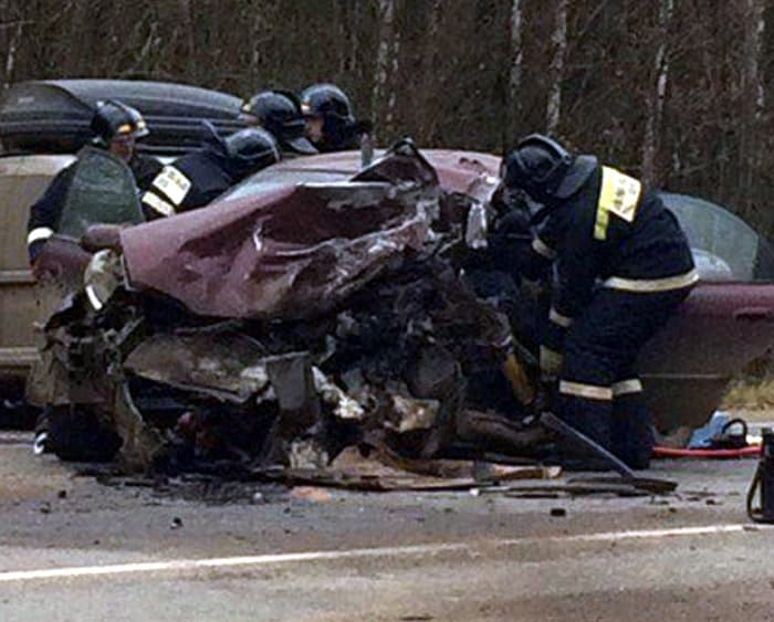 Киа врезалась в автобус «Газпрома»: подробности аварии на развязке у Радужного