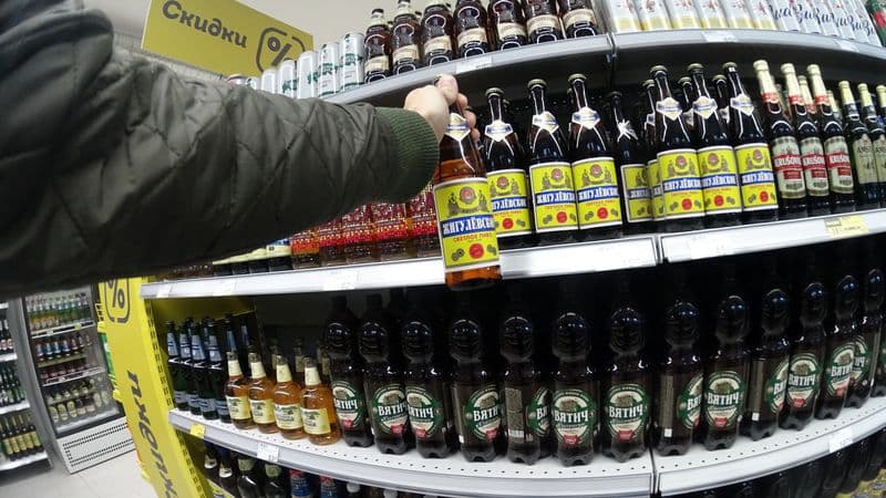 На АЗС вновь будут продавать слабоалкогольные напитки