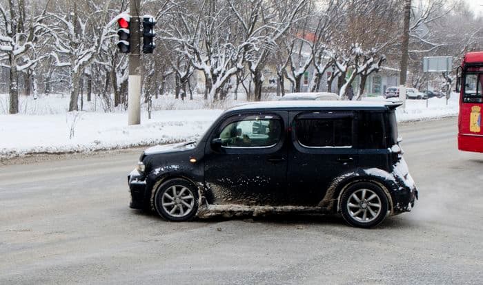 В Кирове стало больше “Неровной дороги”