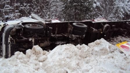 Две фуры столкнулись возле Мурашей