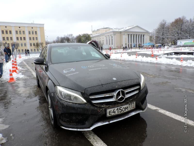 Тест-драйв Mercedes-Benz: «Мерседес» отказался от неповторимого дизайна и выпустил «леденец»