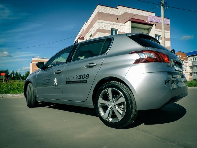 Тест-драйв Peugeot 308: сундучок с сюрпризами