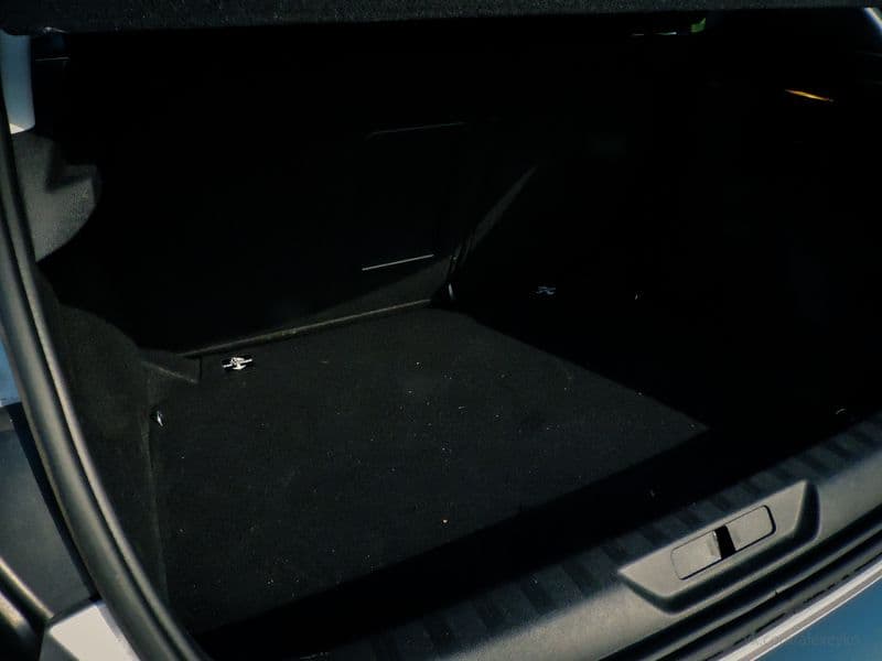 Тест-драйв Peugeot 308: сундучок с сюрпризами