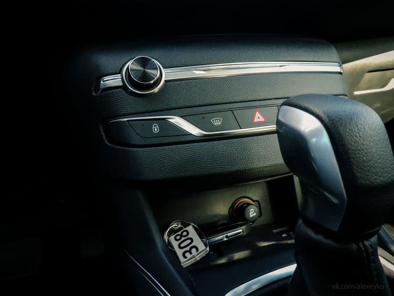 Тест-драйв Peugeot 308: сундучок с сюрпризами