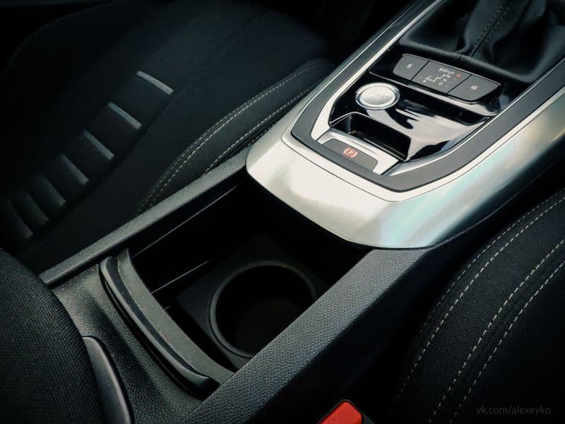 Тест-драйв Peugeot 308: сундучок с сюрпризами